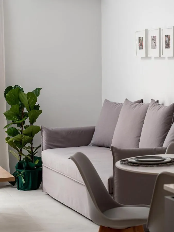 The H Experience - Eclectic Spacious Apartment Near Venetian Castle - 1 Heraklion  Greece
