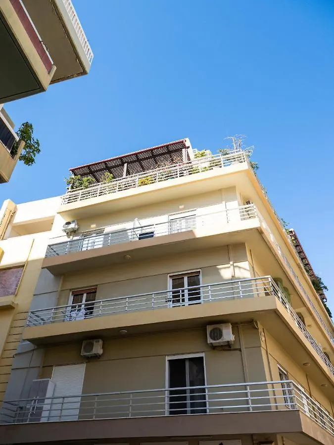 The H Experience - Eclectic Spacious Apartment Near Venetian Castle - 1 Héraklion
